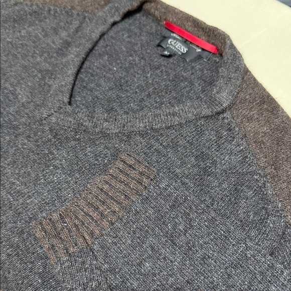 Guess Dark Gray & Brown V-Neck Wool Blend Medium Sweater, Made in Italy. - Picture 3 of 12